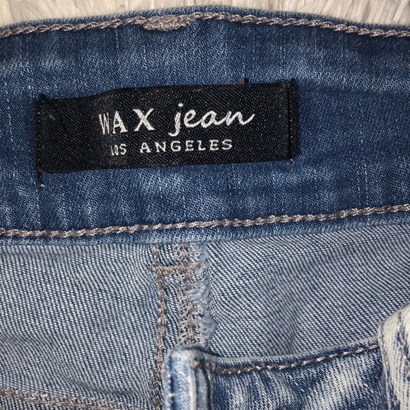 Shorts - Picture 3 of 3